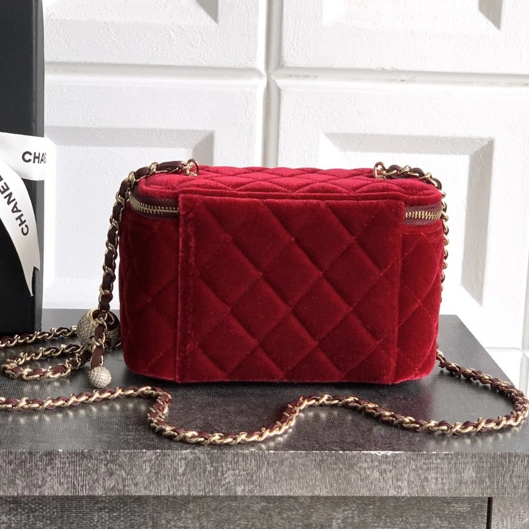 IMG_6570 CHANEL Vanity with Chain Rectangular Ball & Diamond Lock - 图片 3
