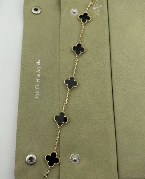 vca vintage alhambra pendant black agate