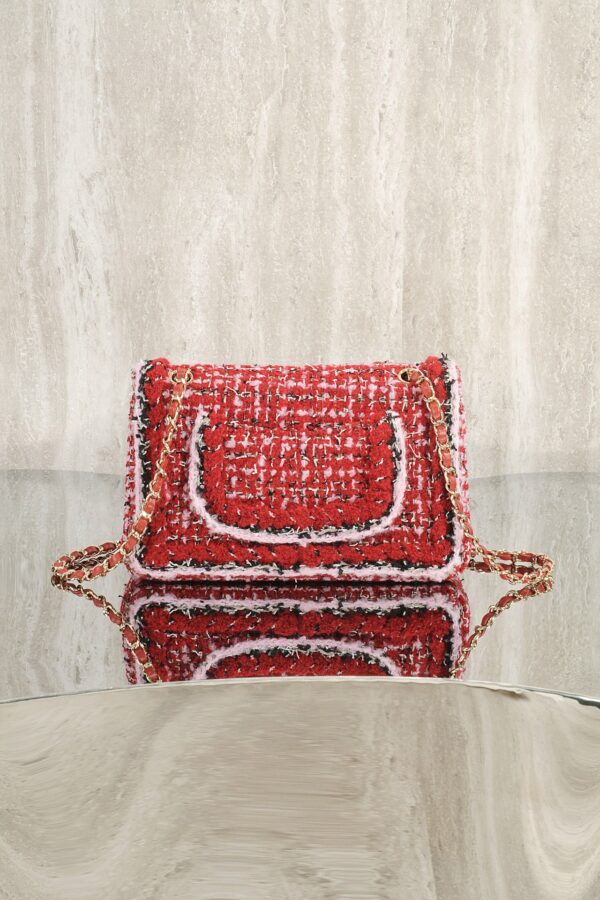 CHANEL Classic Flap Tweed