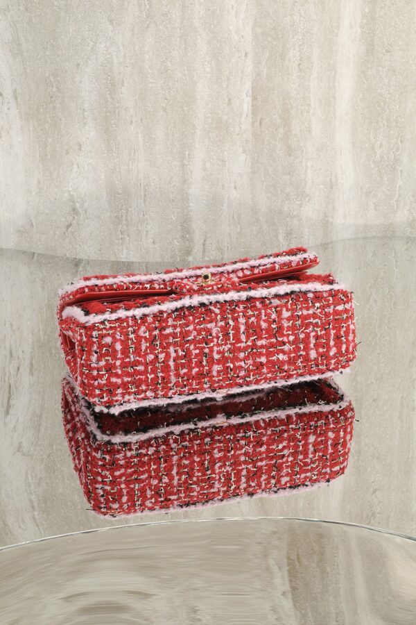 CHANEL Classic Flap Tweed