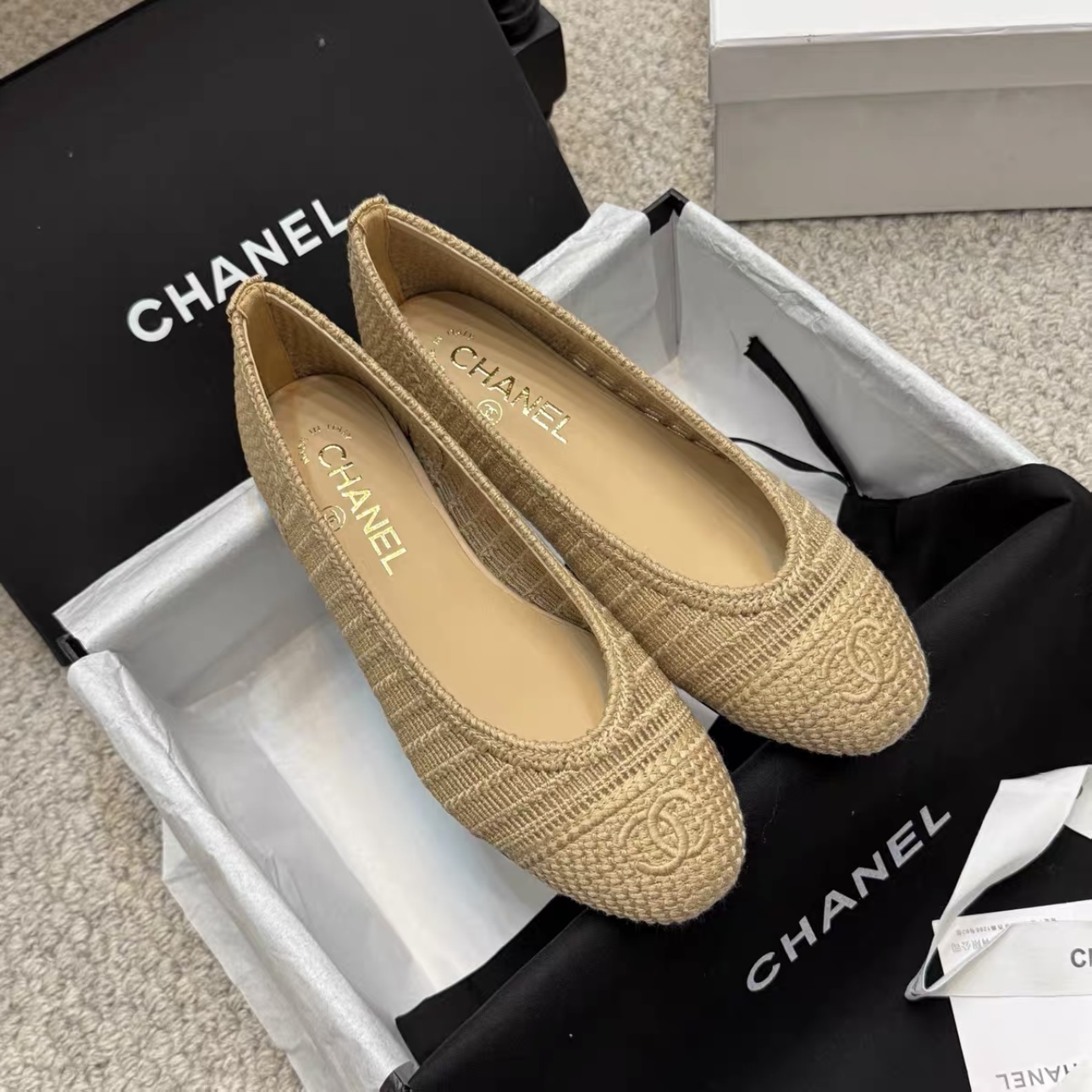Screenshot CHANEL Raffia Woven Ballet Flats - 图片 2