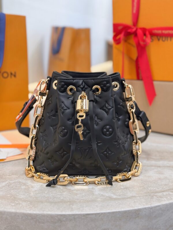 LV Coussin Bucket M26216