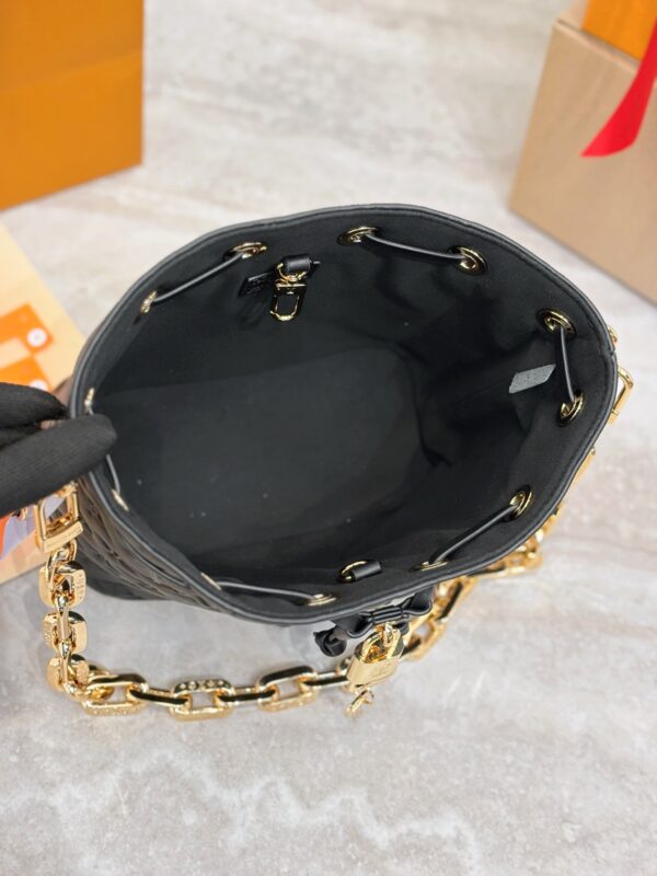 LV Coussin Bucket M26216