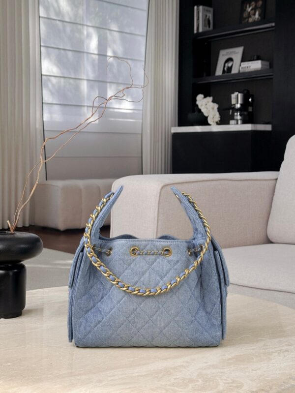 CHANEL 25C 25Bag Wash Denim Light Blue