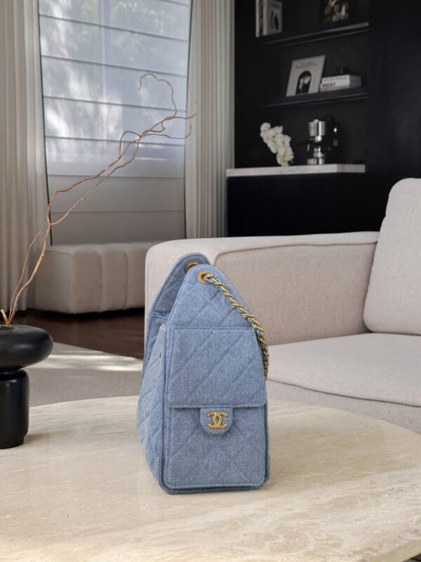 CHANEL 25C 25Bag Wash Denim Light Blue