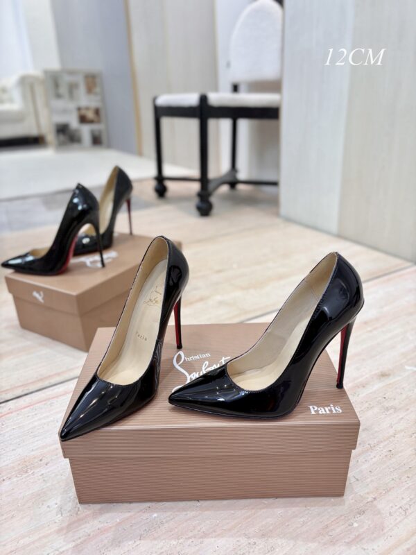 CL Patent Pigalle Follies 100 Pumps