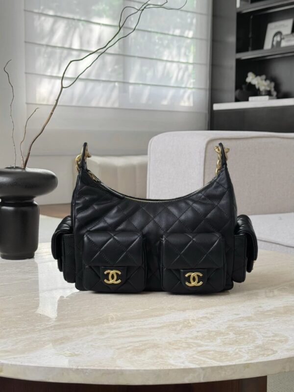 CHANEL 25C Small Hobo Bag Lambskin