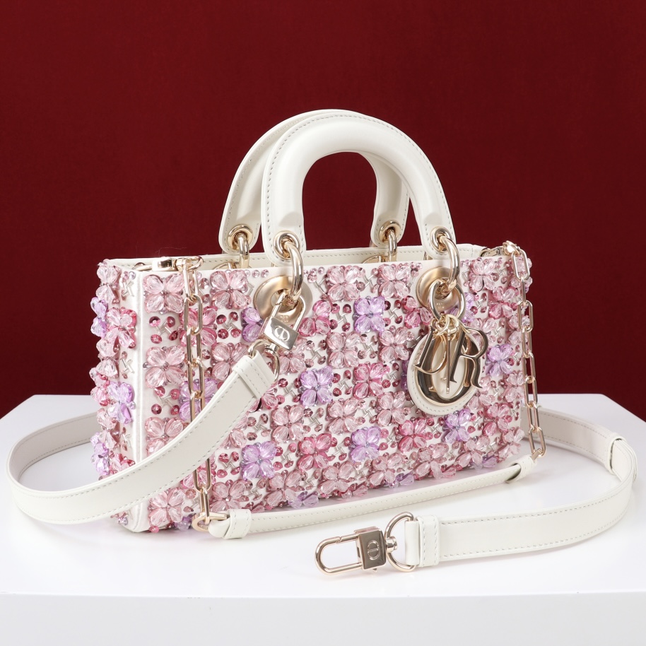 IMG_7406 DIOR Lady D-joy Embroidered flowers embroidery in Calfskin - 图片 4