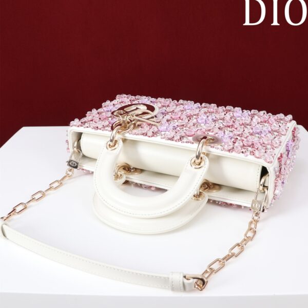 DIOR Lady D-joy Embroidered flowers embroidery in Calfskin
