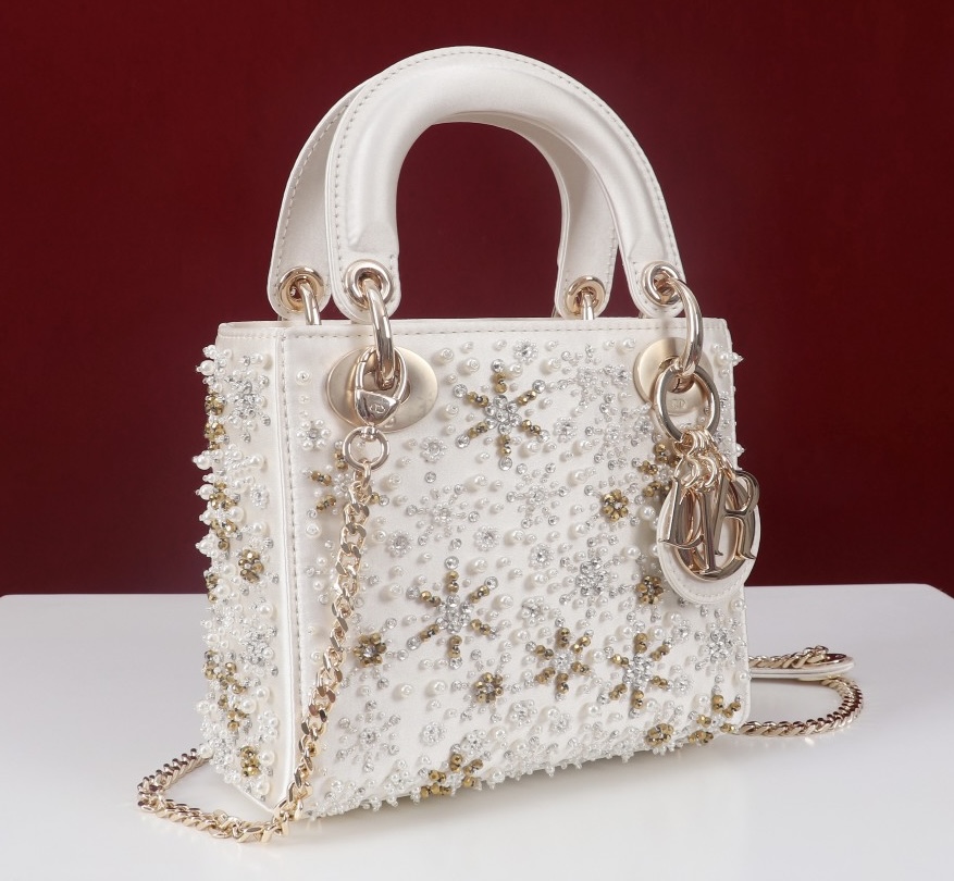 IMG_7441 DIOR MINI Lady Embroidered Snowflake embroidery with beads in Calfskin - 图片 3