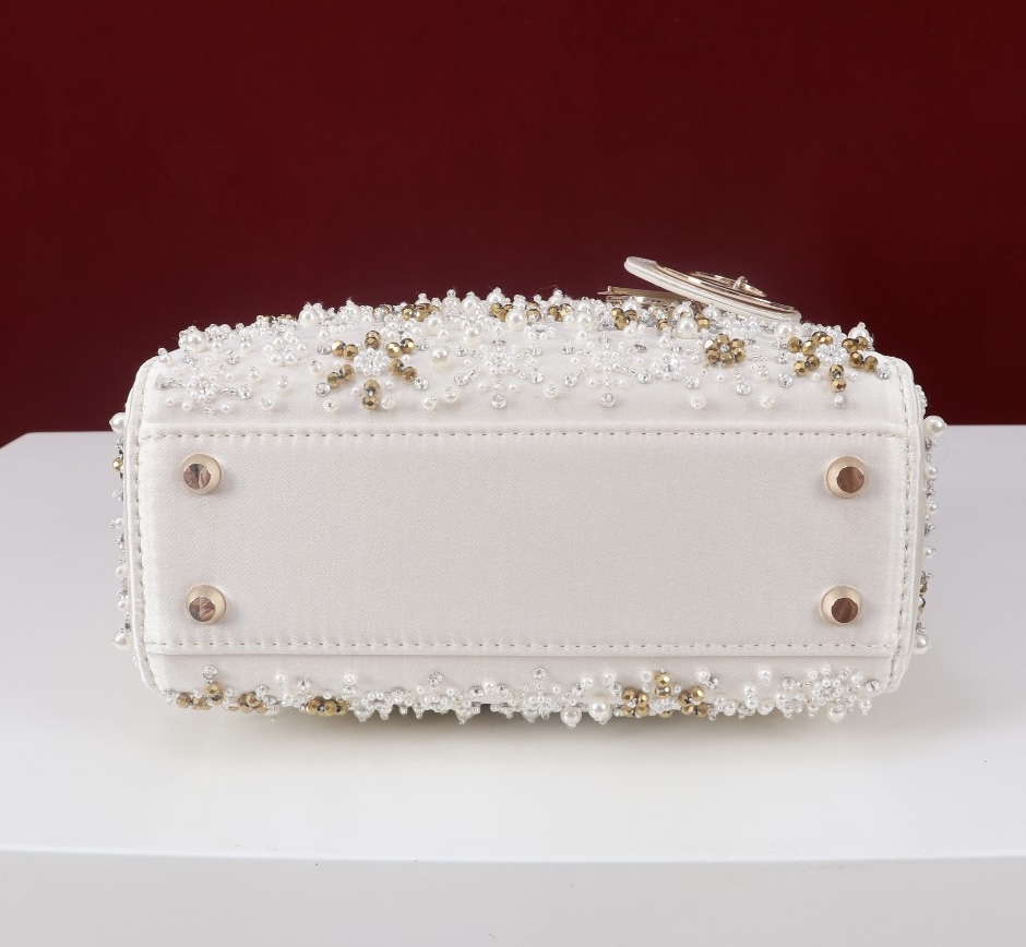 IMG_7443 DIOR MINI Lady Embroidered Snowflake embroidery with beads in Calfskin - 图片 5