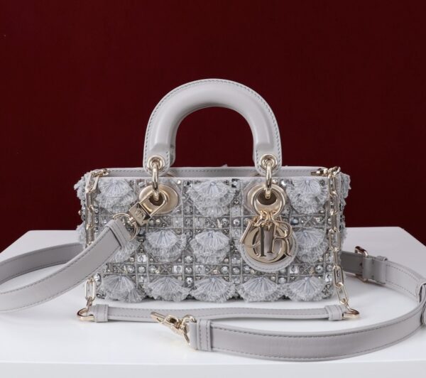 DIOR Small Lady D-joy Beaded lace embroidery