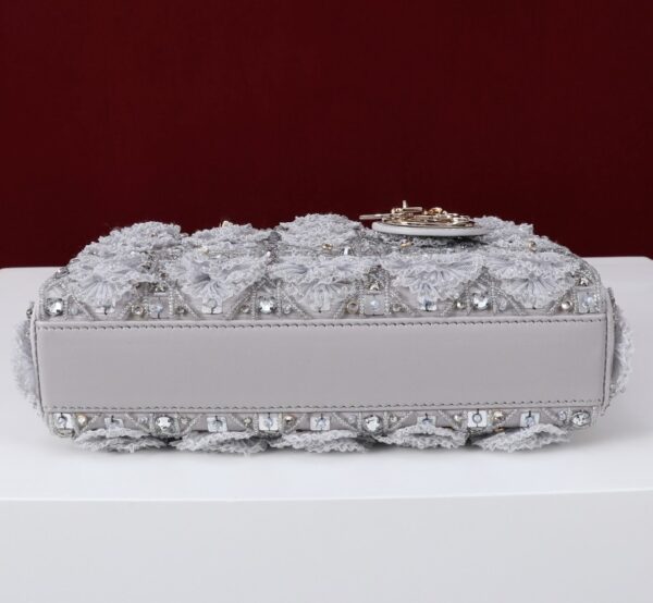 DIOR Small Lady D-joy Beaded lace embroidery