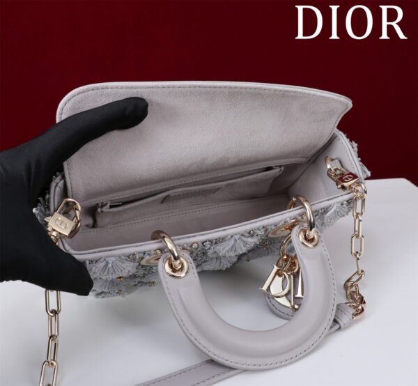 DIOR Small Lady D-joy Beaded lace embroidery