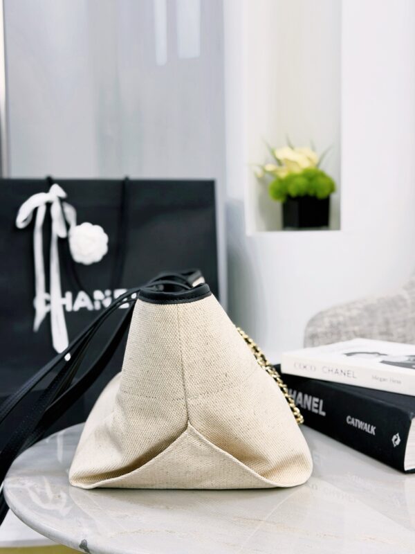 CHANEL Small Shopping Bag Ecru & Black