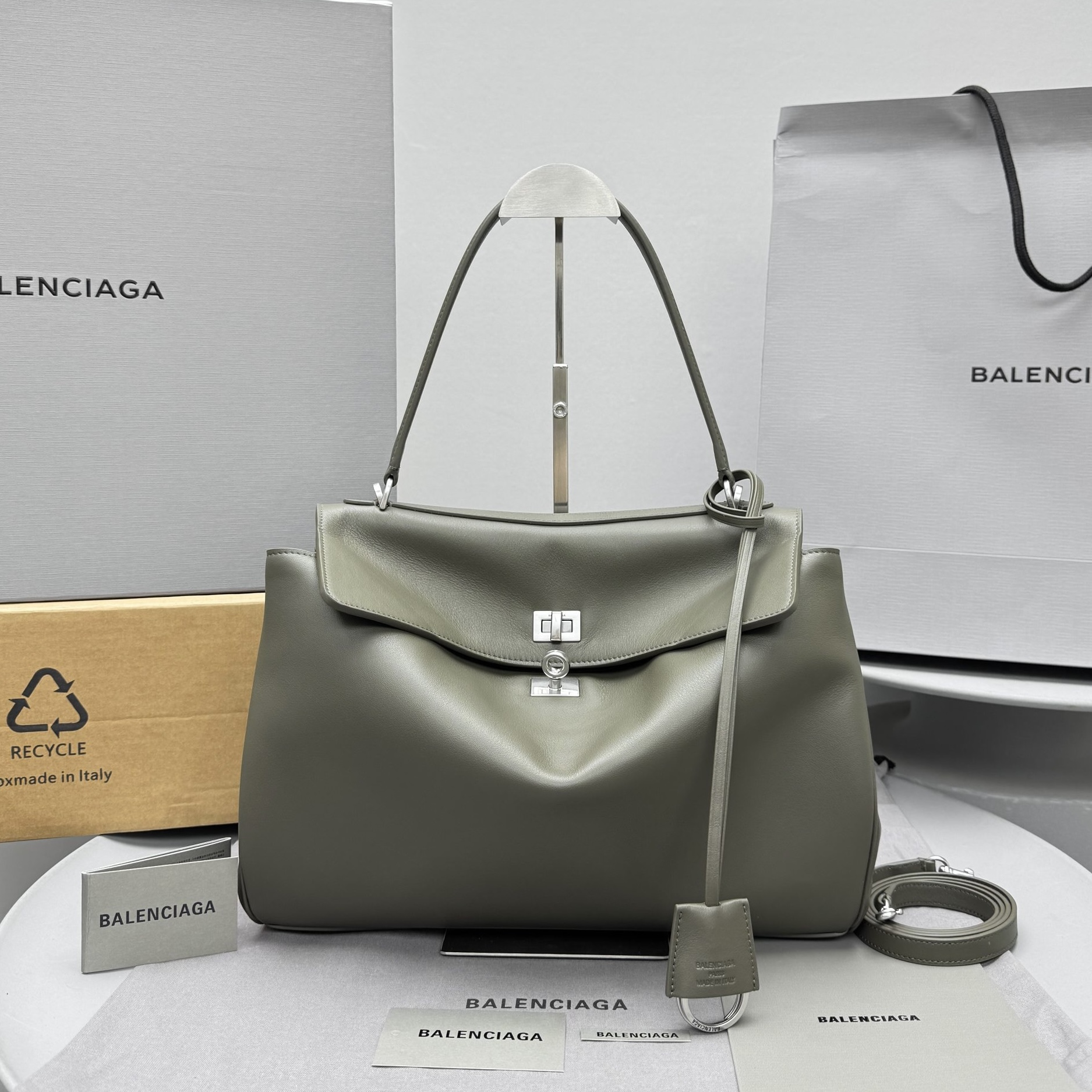 IMG_7736 Balenciaga Rodeo Handbag Small - 图片 2