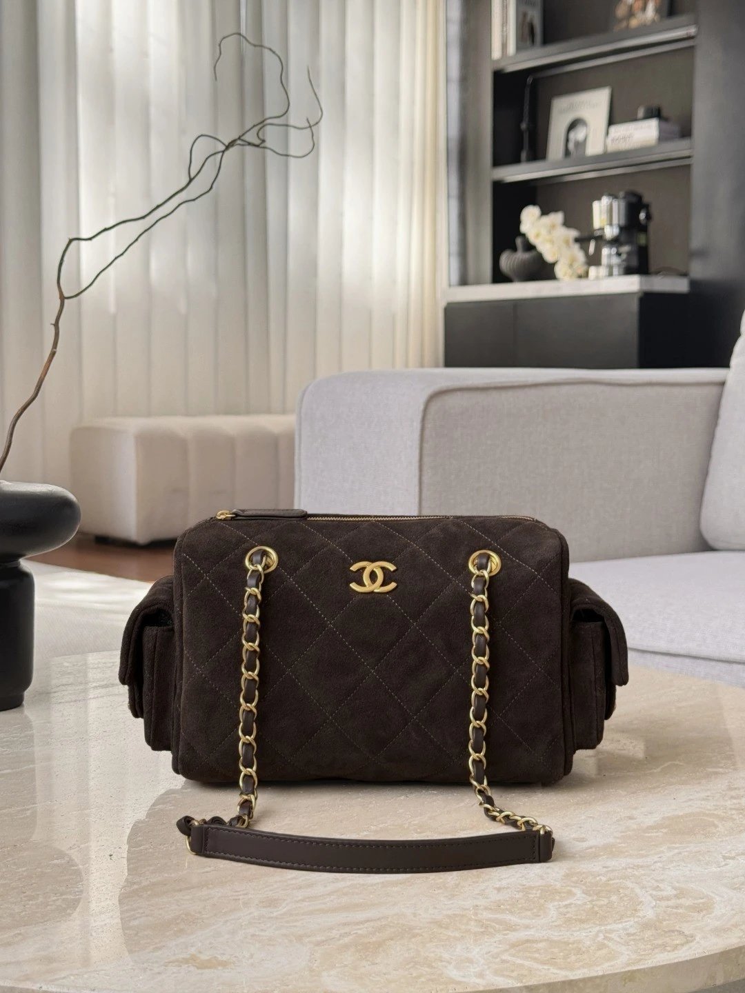 IMG_7887 CHANEL 25K Metallic Quilted Bowling Bag in Calfskin, - 图片 2