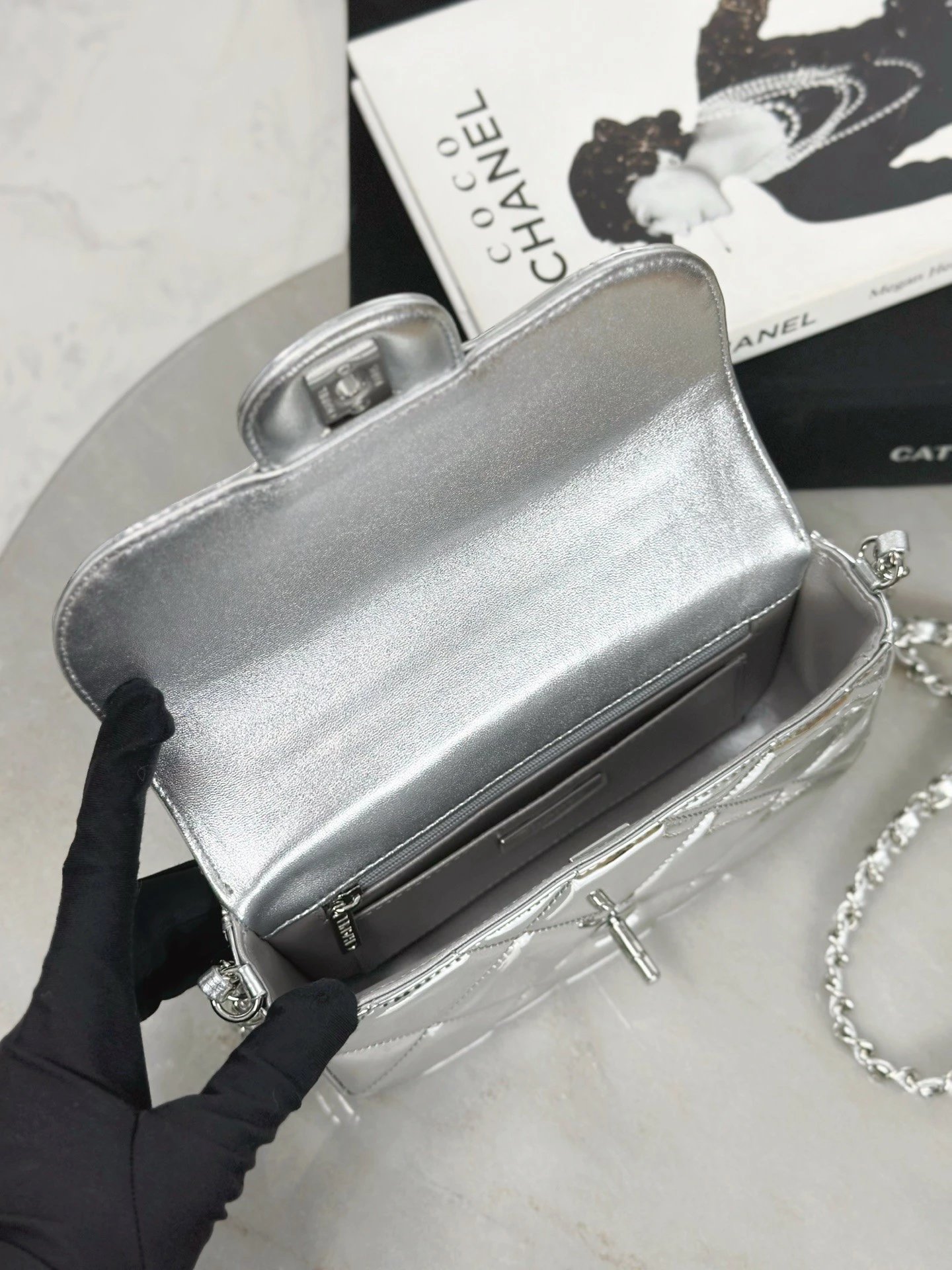 IMG_7964 CHANEL Clutch with Chain Mirror Calfskin - 图片 8