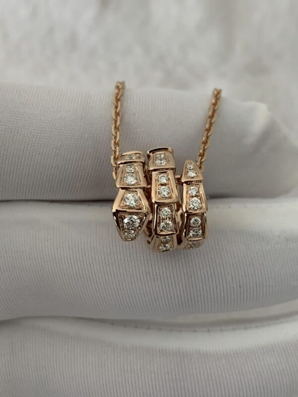 Screenshot BVLGARI Serpenti Viper Necklace