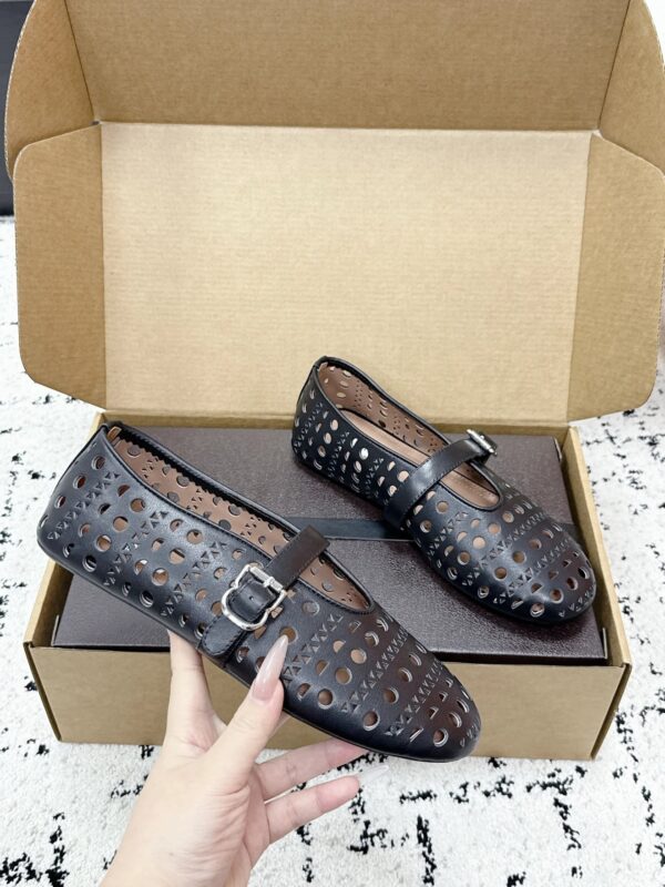 ALAÏA Vienne Lambskin Ballerina Flats
