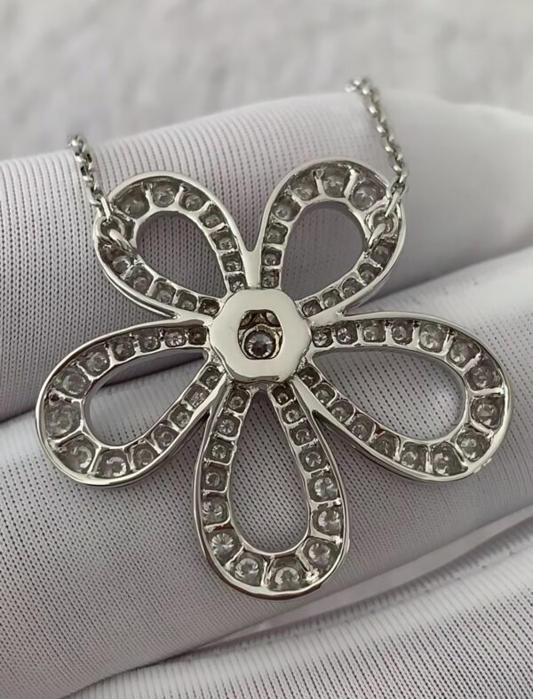 vca flowerlace necklace vca flowerlace necklace