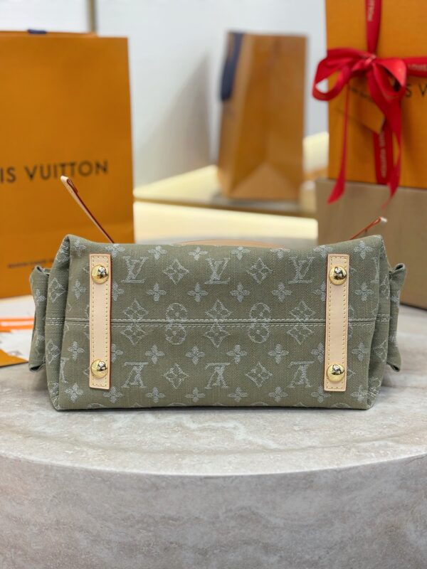 LV Carryall Cargo