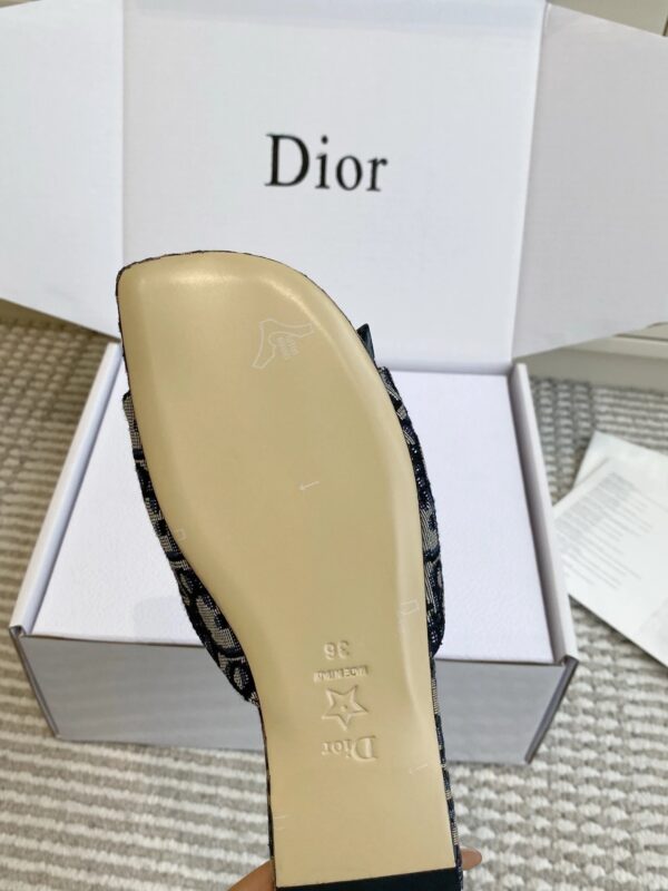 DIOR Bow Slide Deep Blue Dior Oblique Embroidered Cotton