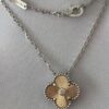 VCA Vintage Alhambra pendant-Christmas edition