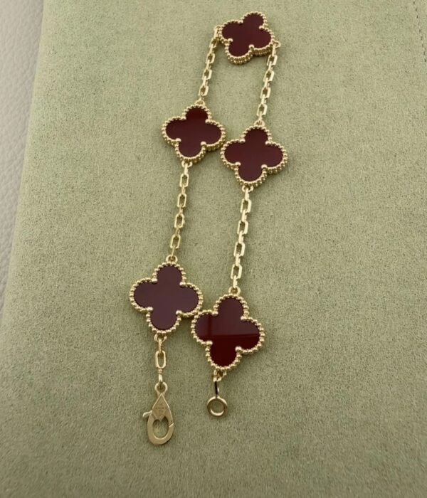 VCA Vintage Alhambra pendant- Red Carnelian