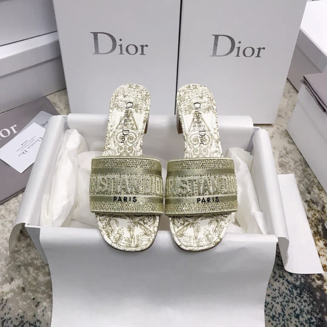 Screenshot DIOR lady silppers - 图片 2
