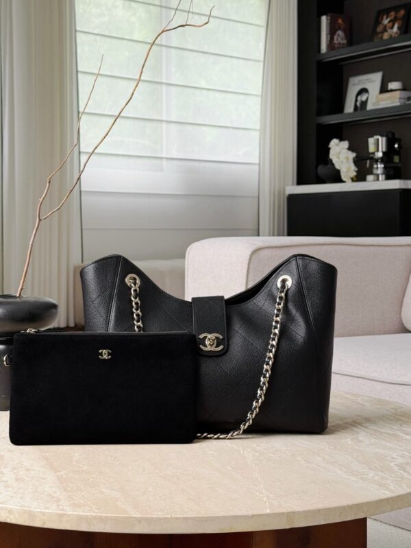 CHANEL Tote Bag Grained Calfskin