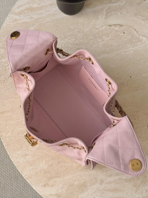 CHANEL 25A Hobo Bag Caviar leather In Light Pink