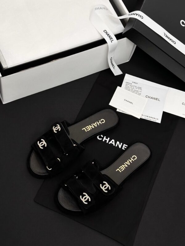 CHANEL Mules Suede Kidskin