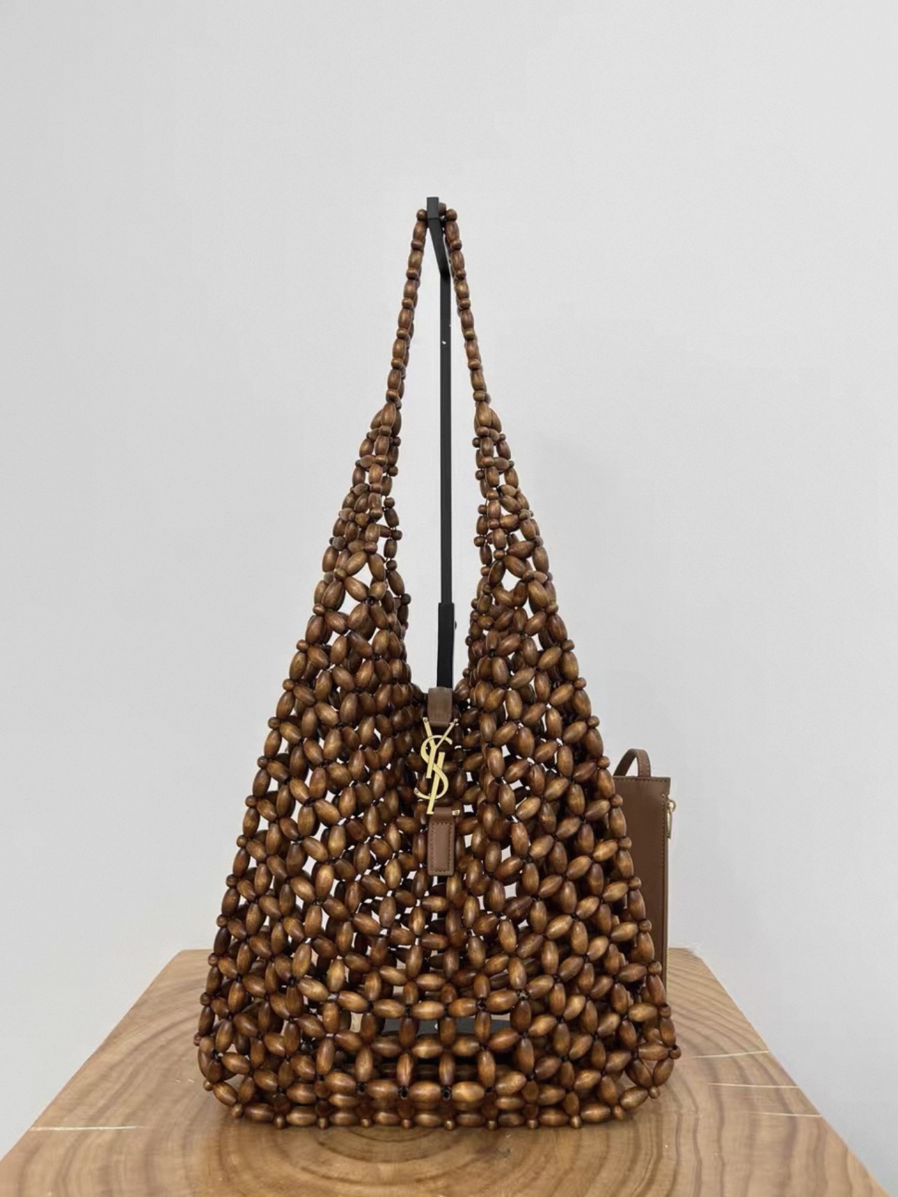 Screenshot YSL Le 5 À 7 Beaded Bag Light Wood - 图片 2