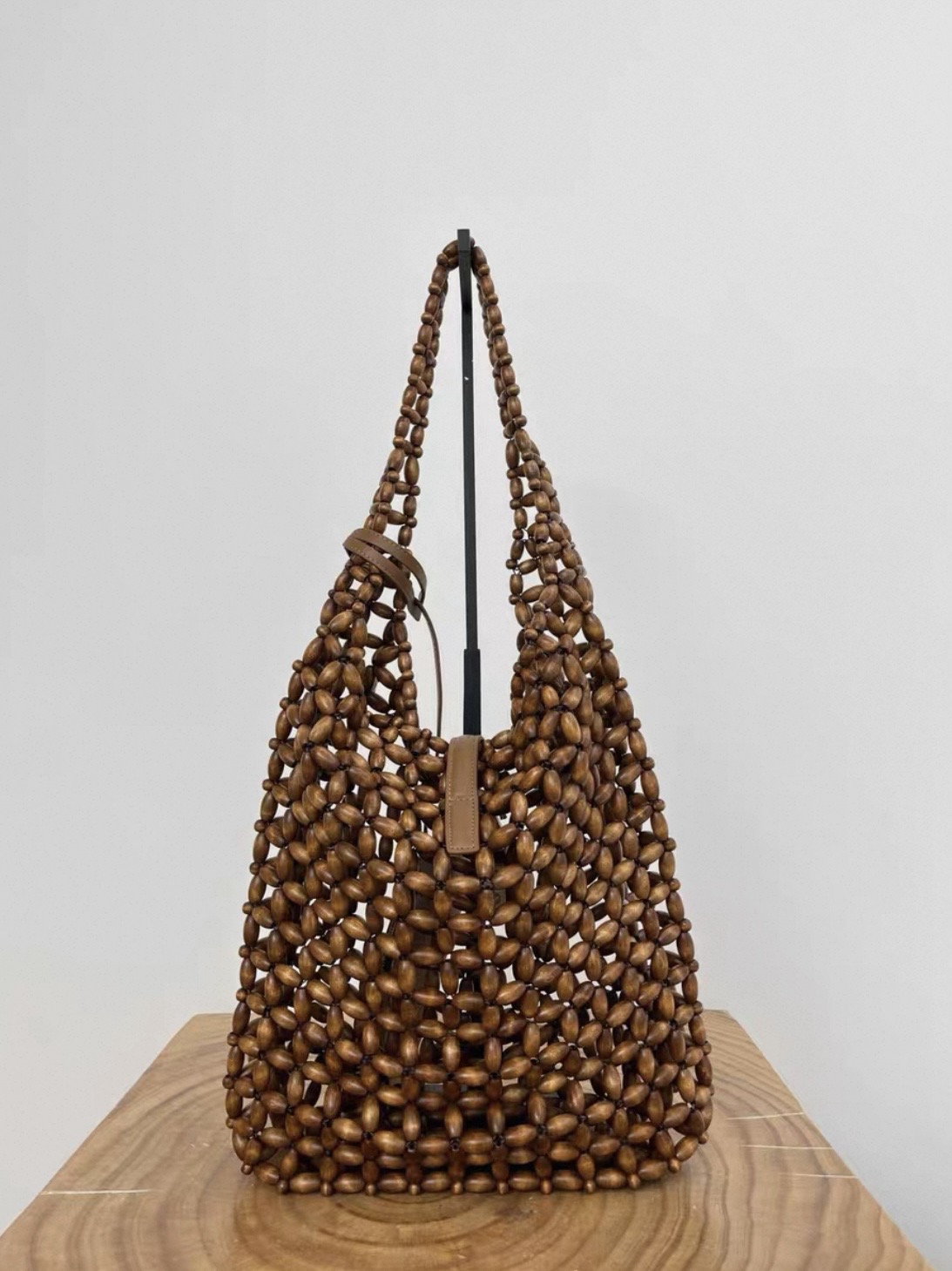Screenshot YSL Le 5 À 7 Beaded Bag Light Wood - 图片 3