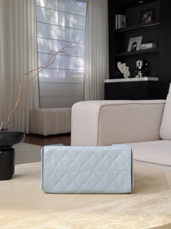 CHANEL 25A Hobo Bag Caviar leather In Light Blue