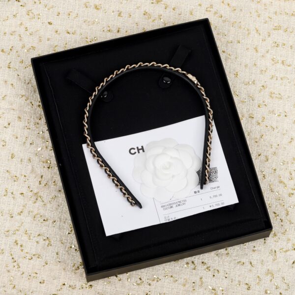 CHANEL Metal Lambskin CC Turnlock Chain Headband Gold Black