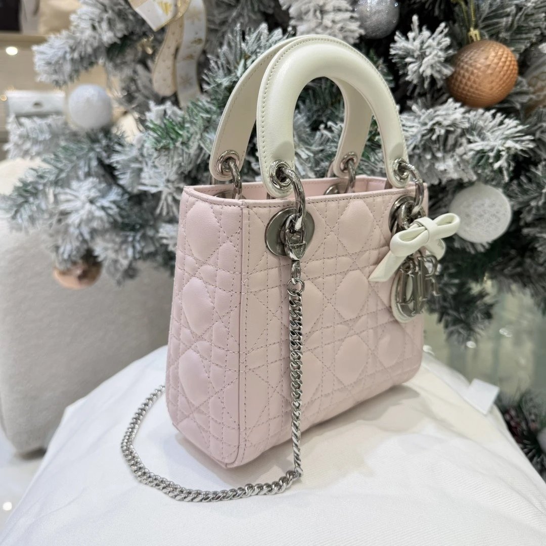 IMG_8808 Mini Lady Dior Bag with Chain Two-Tone White and Pink Cannage Lambskin - 图片 4
