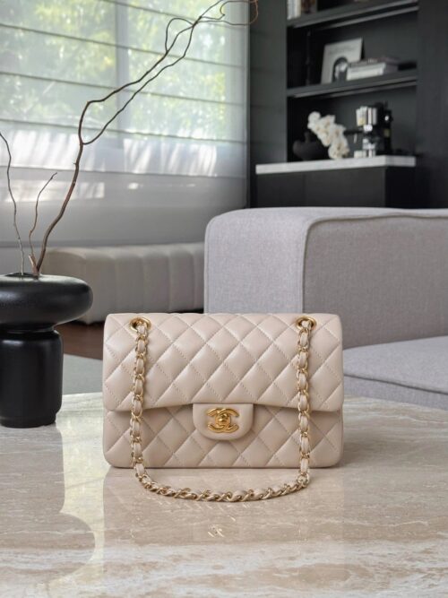 chanel classic flag bag lambskin leather 23cm