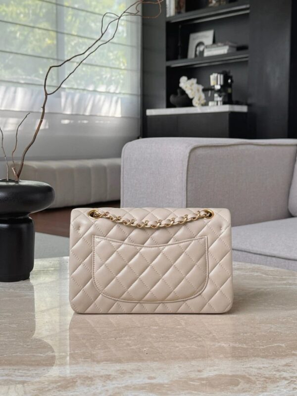 chanel classic flag bag lambskin leather 23cm