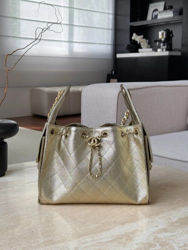 CHANEL 26C 25Bag Caviar leather In Metallic Champagne Gold