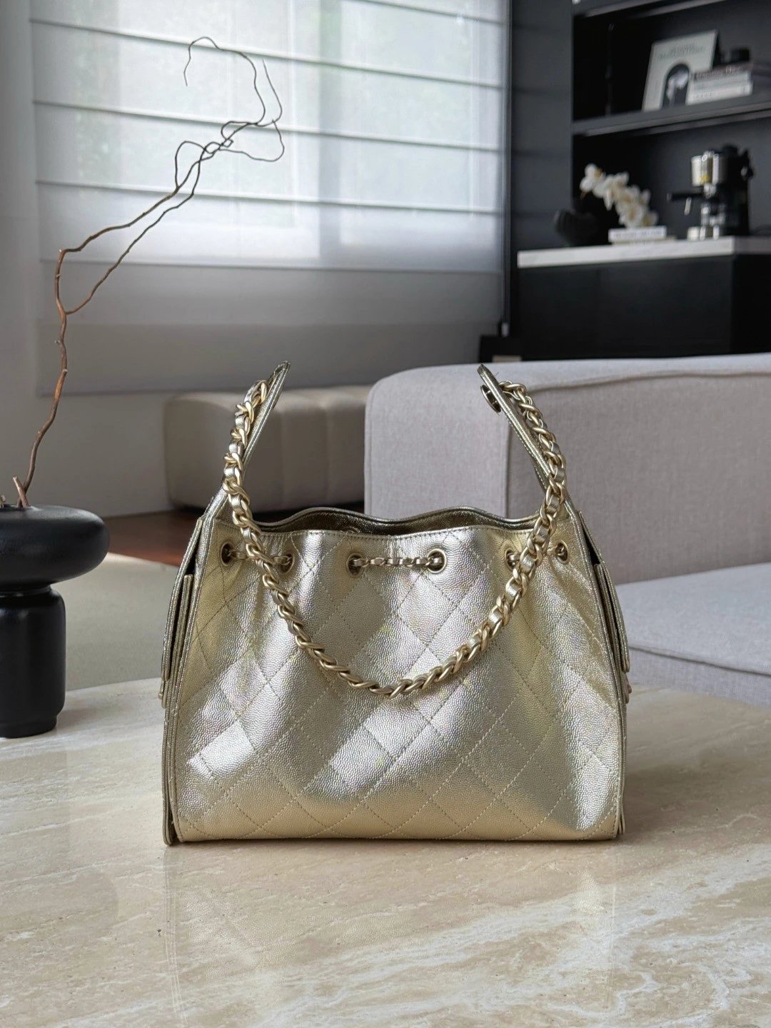 IMG_8956 CHANEL 26C 25Bag Caviar leather In Metallic Champagne Gold - 图片 4