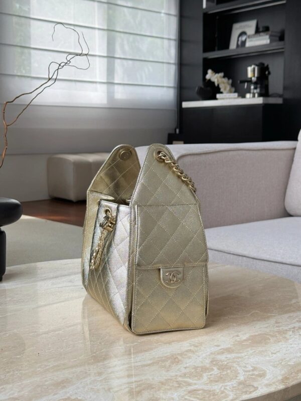 CHANEL 26C 25Bag Caviar leather In Metallic Champagne Gold
