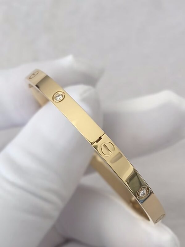 cartier love bracelet narrow version 4 diamonds cartier love bracelet narrow version 4 diamonds