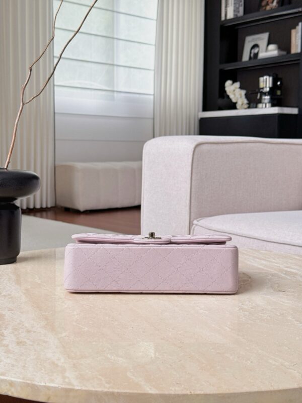 CHANEL Classique Flap Medium Light Pink Caviar Leather