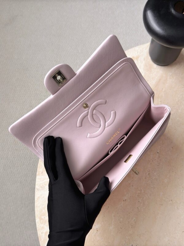 CHANEL Classique Flap Medium Light Pink Caviar Leather