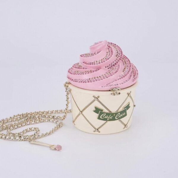 CHANEL 26C Ice Cream Minaudiere
