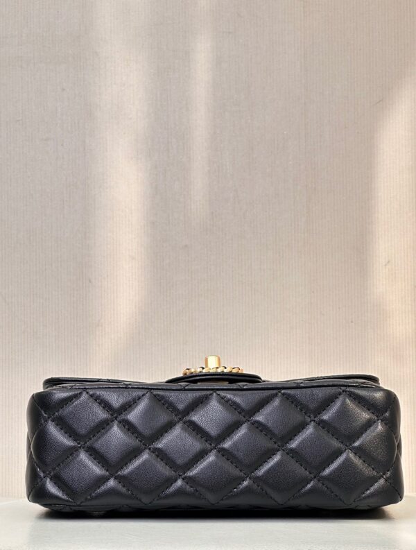 CHANEL 24C handle Classic Flap chain logo lambskin
