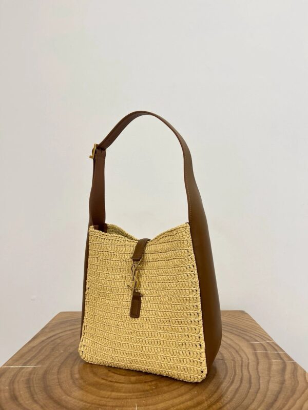 YSL LE 5 À 7 supple small in raffia and leather in Beige