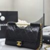 CHANEL 25P Pearl handle chain flap bag